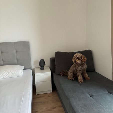 Апартаменти За Гости "Екатерина" Guest Apartments "Ekaterina" Burgas Exteriör bild