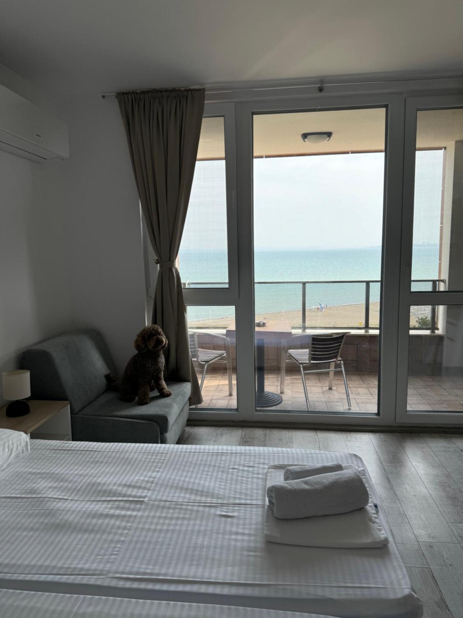 Апартаменти За Гости "Екатерина" Guest Apartments "Ekaterina" Burgas Exteriör bild